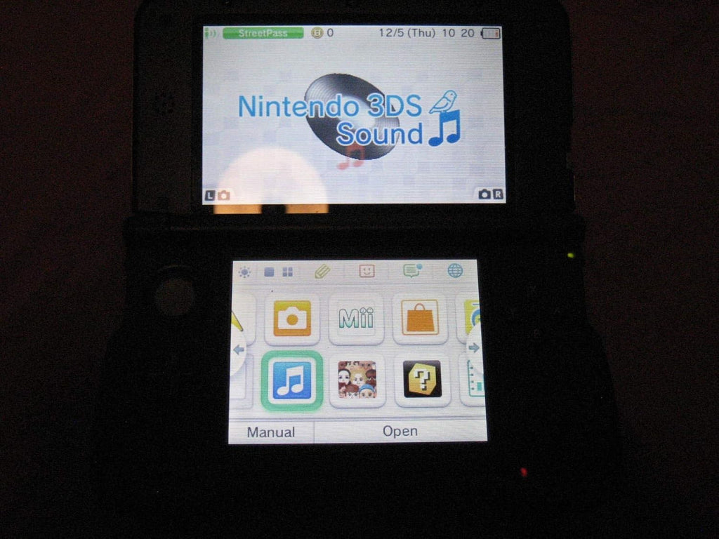 Nintendo 3DS XL - Blue/Black with Mario Kart 7 Pre-Installed (Renewed) I4939