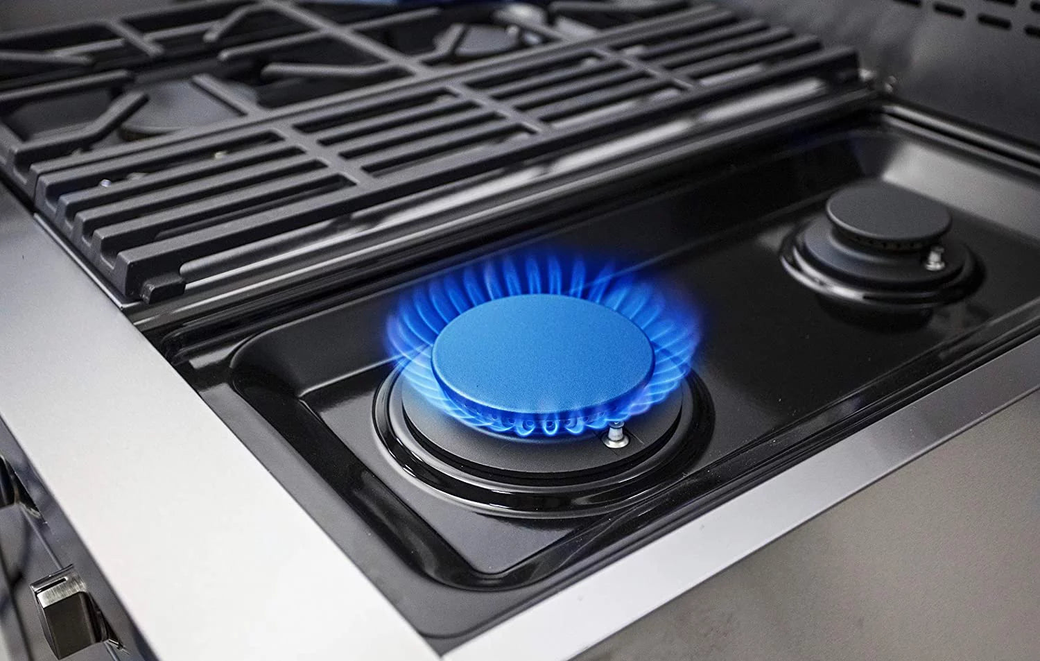 30" Stainless Steel Natural Gas Range with Convection Oven M58261