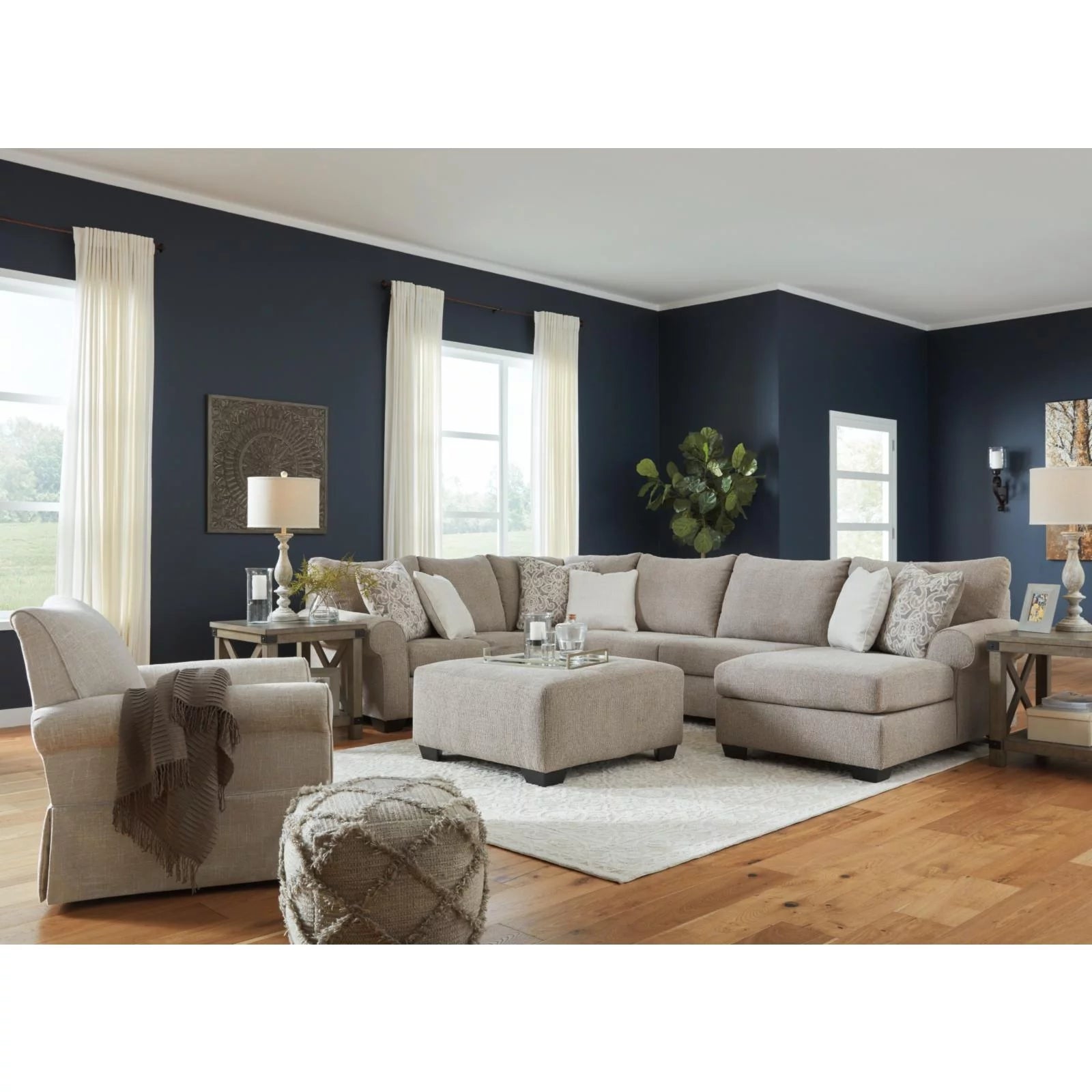 Swivel Glider Accent Chair R638