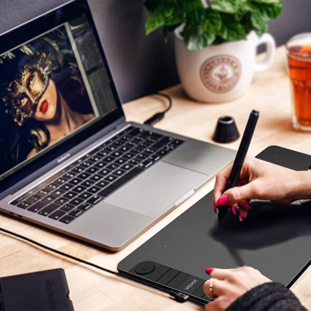 10 x 6 Inch Graphics Drawing Tablet with 8 Shortcut Keys, 8192 Levels Tilt Support P8103