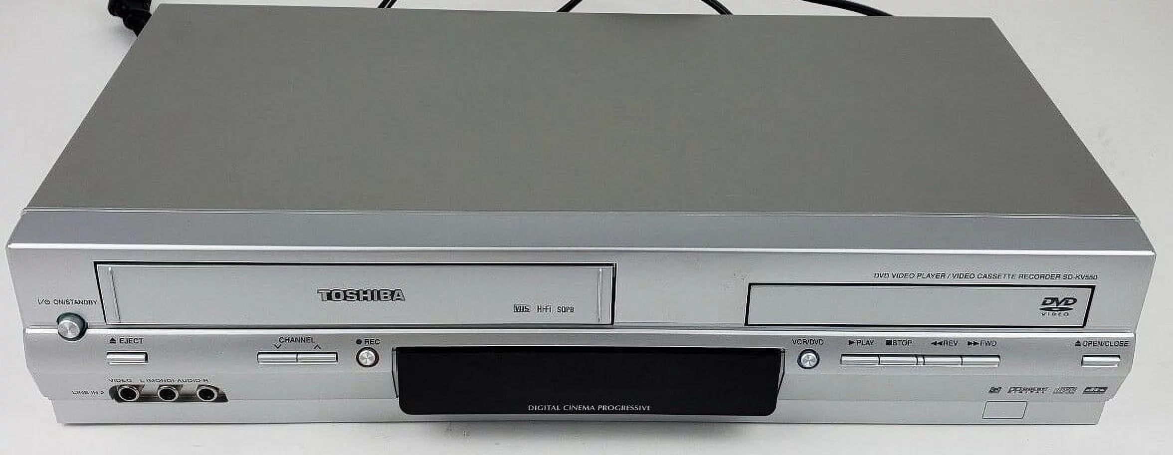 Pre-Owned Toshiba Sd-kv550SU DVD/VCR Combo Player with Remote and Cables (Good)