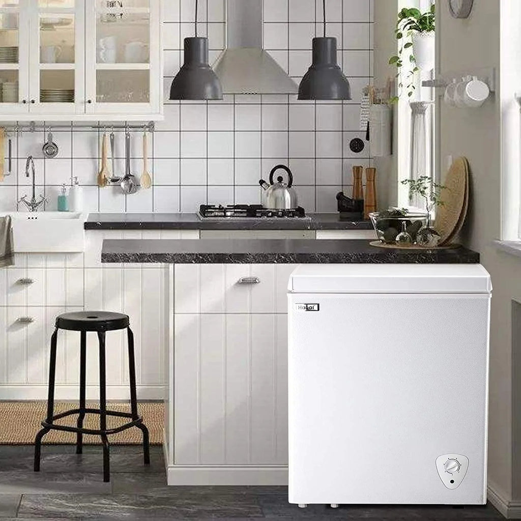 Compact Chest Freezer with Top Open Door and Removable Basket R7666