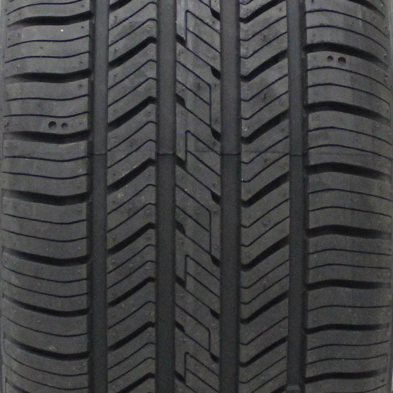 All-Season Tire 235/75R15 C10583
