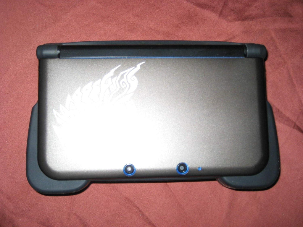 Nintendo 3DS XL - Blue/Black with Mario Kart 7 Pre-Installed (Renewed)