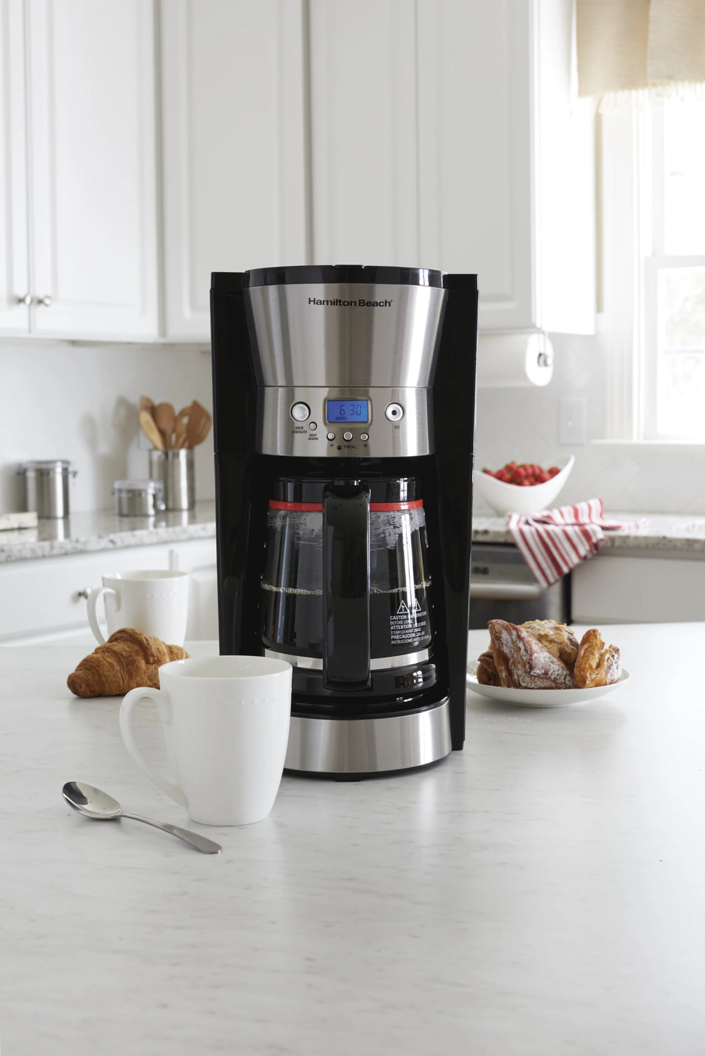Programmable Coffee Maker, 12 Cups, Black N957